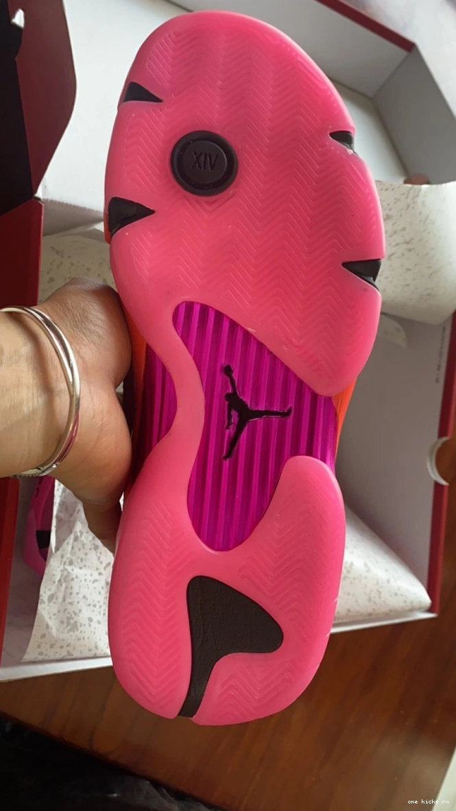 Rep 14 Jordan Low Pink (W) DH4121-600 Shocking Retro 0714